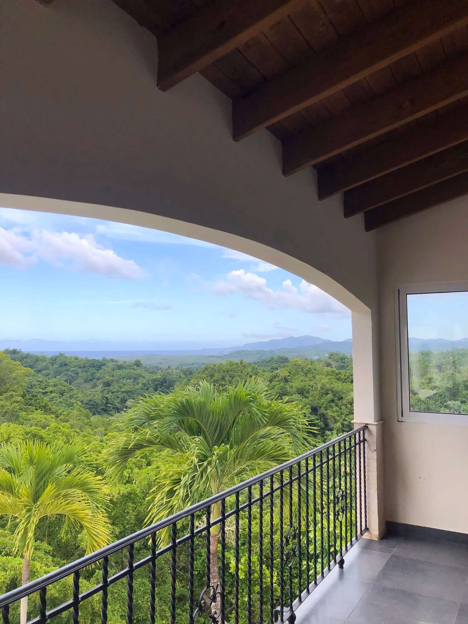 my-dream-retirement-in-the-dominican-republic-finding-paradise-on-a-budget-image-2
