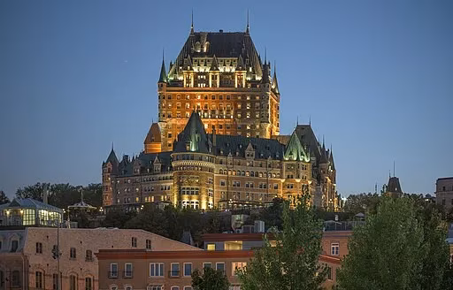 10-beautiful-winter-cities-you-can-visit-without-spending-too-much-image-4